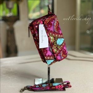 NWT❗️Vera Bradley Crossbody / Wristlet